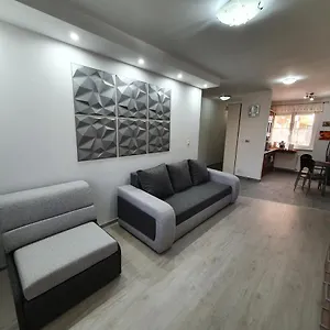 https://fischer-apartman.hotels-hajduszoboszlo-hungary.com
